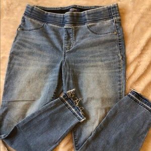 Old Navy Rockstar pull on jegging
